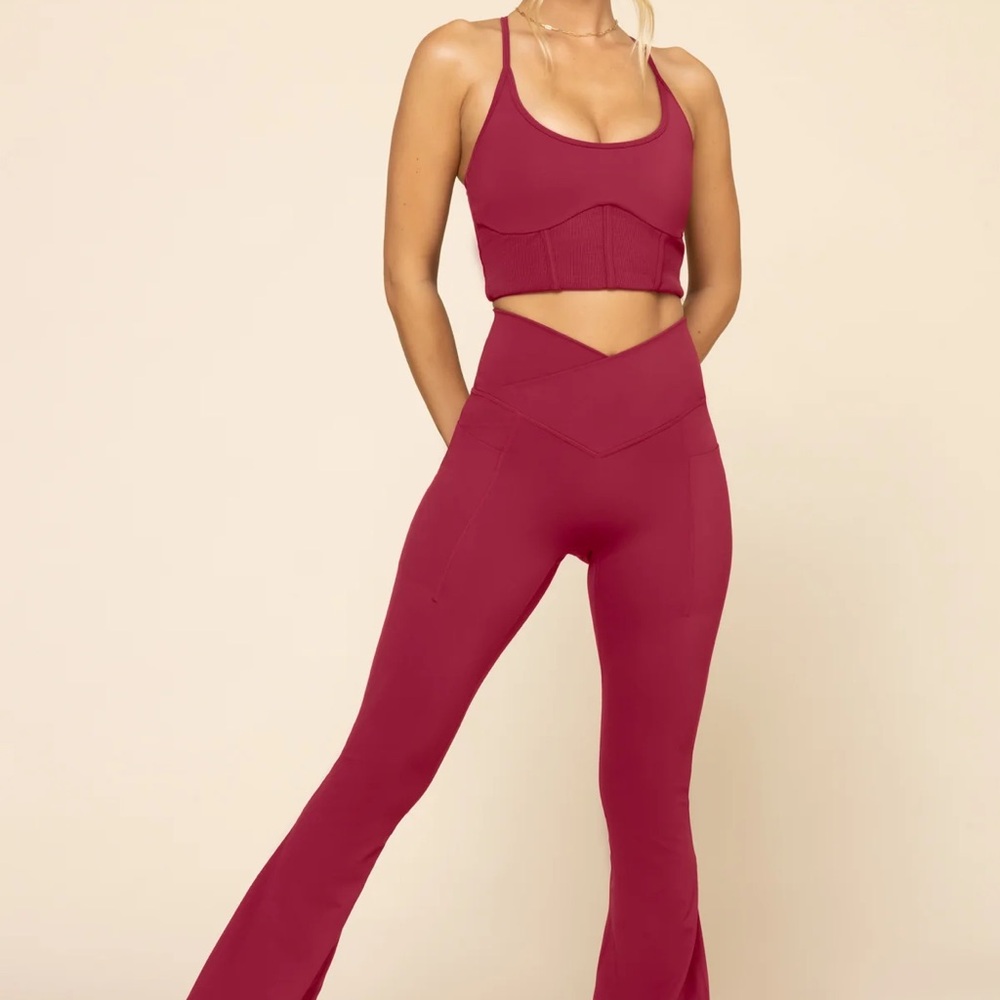 POPFLEX Crisscross Hourglass Flared Legging with Pockets Ruby